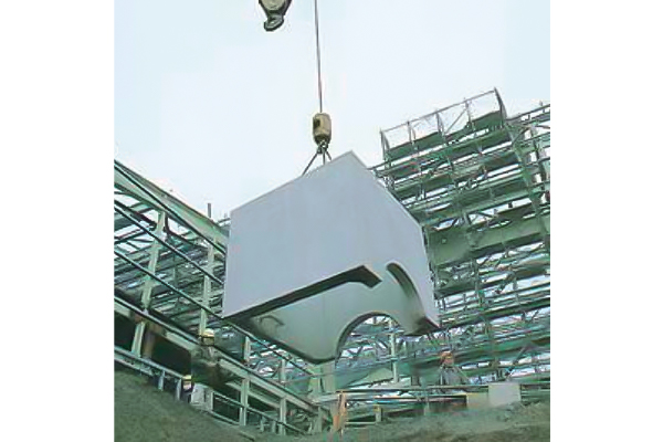 エスホール | カルバート