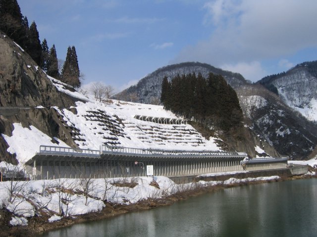 ポケット式スノーシェッド | 防災