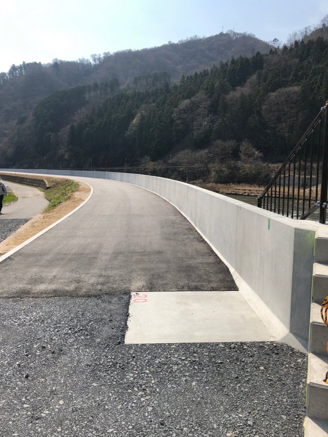 かさ上げ用プレキャストパラペット | 道路