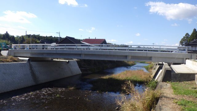 バイプレ方式プレキャスト桁橋 | 橋梁関連