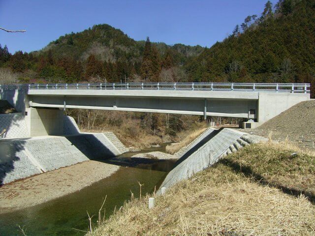 ポストテンション方式バルブＴ桁橋 | 橋梁関連