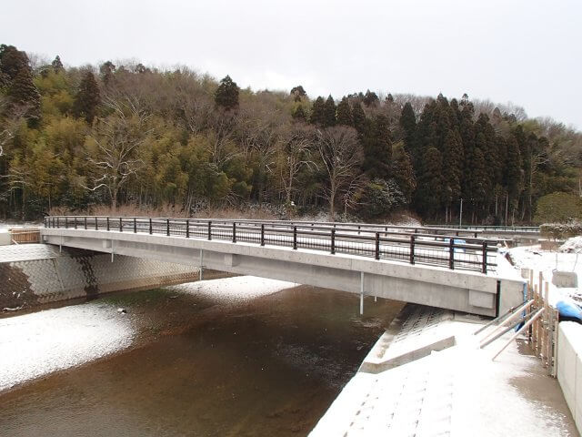 バイプレ方式プレキャスト桁橋 | 橋梁関連