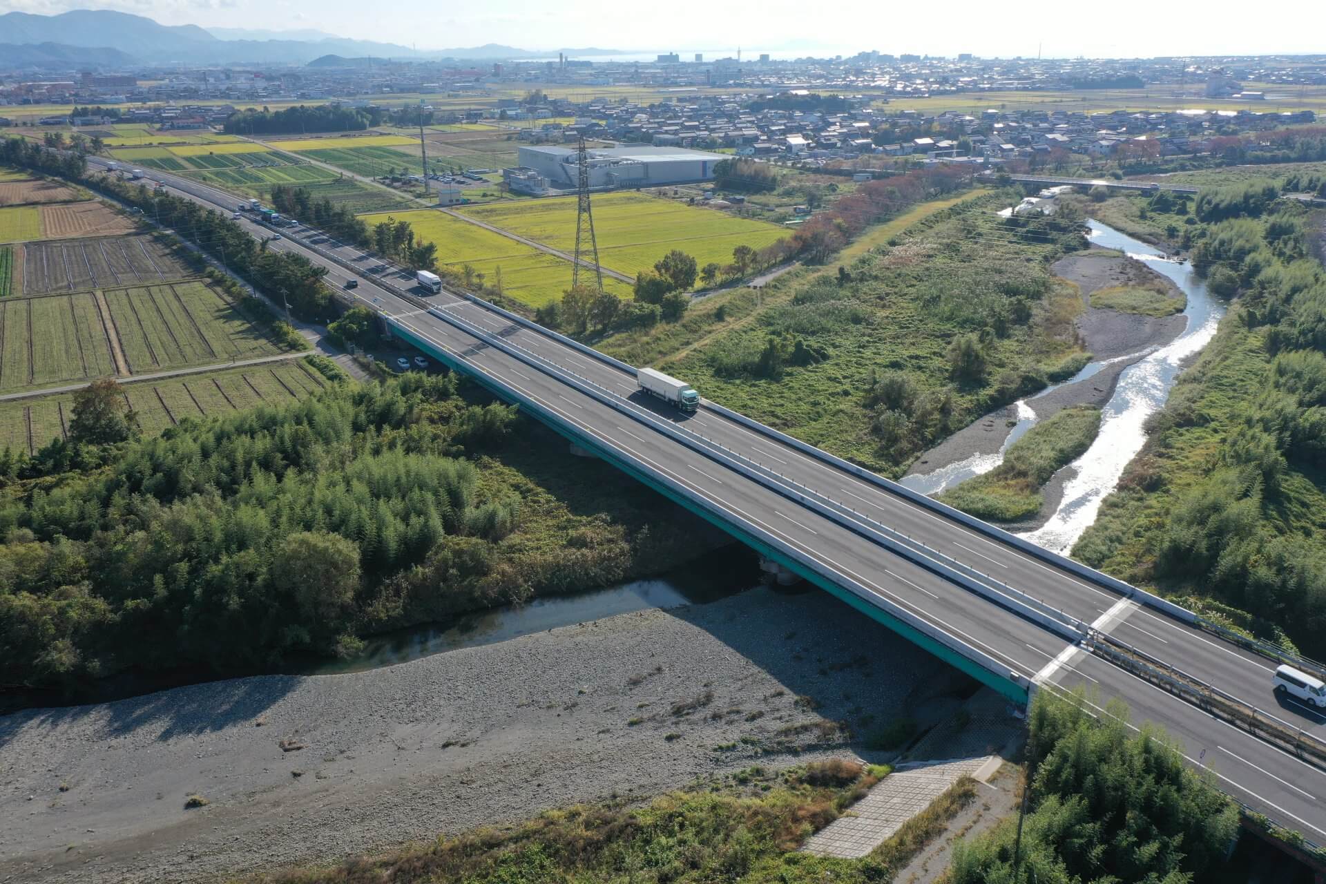 北陸自動車道（特定更新等）姉川橋他1橋床版取替工事